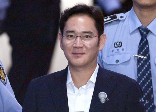 三星副會長李在镕案一審將宣判 電視臺直播被禁