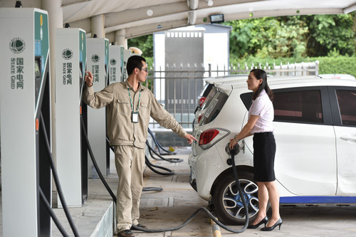 美媒：中國有條不紊打造全球最大電動車市場 外企競相追隨