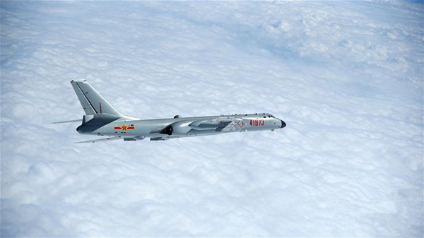 中國空軍多架轟－６Ｋ戰(zhàn)機(jī)展翅遠(yuǎn)洋戰(zhàn)巡南海
