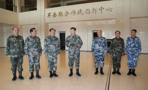 習近平視察軍委聯(lián)合作戰(zhàn)指揮中心