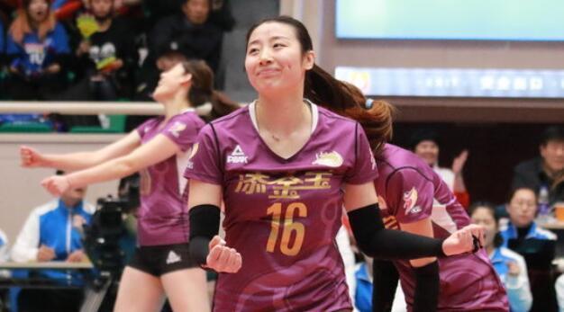 女排昔日MVP逆襲亮新絕技沖冠 郎平盼來新魏秋月？