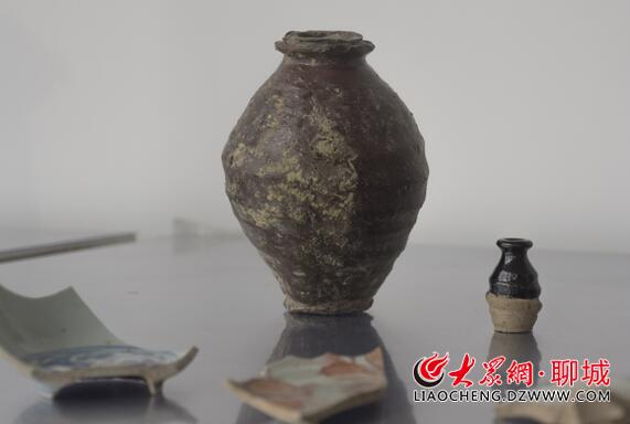 聊城運(yùn)河博物館獲贈(zèng)宋元明時(shí)期珍貴文物 捐贈(zèng)者為一建筑工人