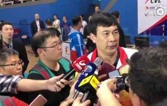 又一位郎平接班人橫空出世 首次執(zhí)教就奪冠創(chuàng)新歷史