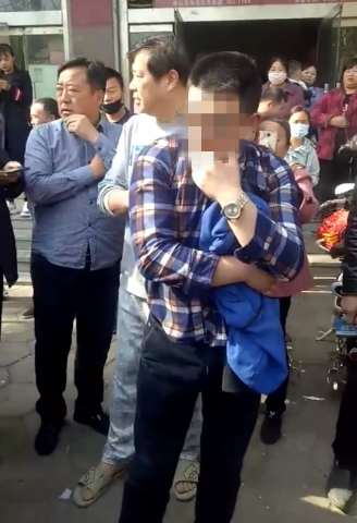 謠傳勿信！網(wǎng)傳莘縣實驗小學(xué)門口“偷孩子事件” 不實