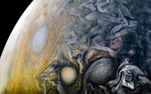 漫看木星云卷云舒：宇宙渦旋怒放 形態(tài)變幻莫測(圖)