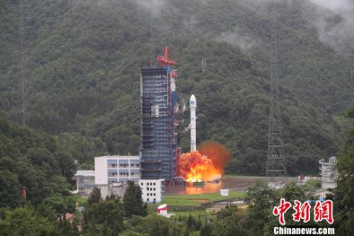 中國“一箭雙星”成功發(fā)射第三十三、三十四顆北斗導(dǎo)航衛(wèi)星