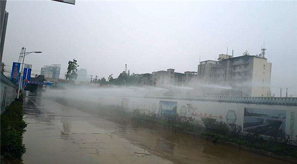 聊城實(shí)驗(yàn)性道路噴淋降塵設(shè)施將啟用 對空氣質(zhì)量進(jìn)行全方位、全時(shí)段管控