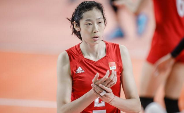 朱婷展現(xiàn)高情商：中國女排沒有主力替補 只有先發(fā)后發(fā)