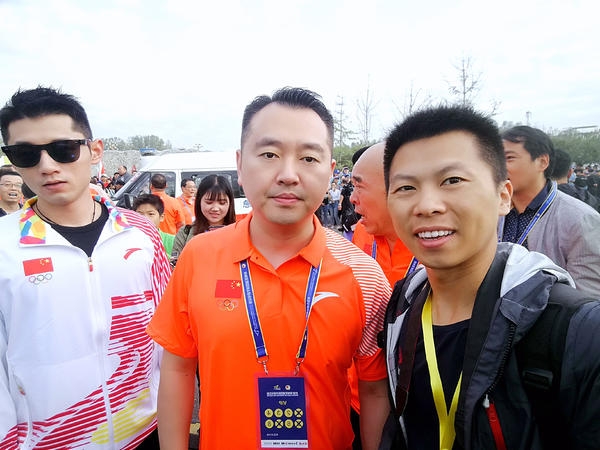 孔令輝公開露面發(fā)際線后移嚴(yán)重 乒乓王子難敵歲月神偷