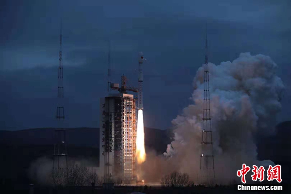 中國(guó)在太原成功發(fā)射“海洋二號(hào)B”衛(wèi)星(組圖)