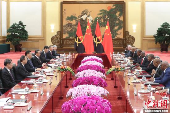 習(xí)近平同安哥拉總統(tǒng)會談 兩國元首一致同意繼續(xù)推動兩國關(guān)系積極快速向前發(fā)展