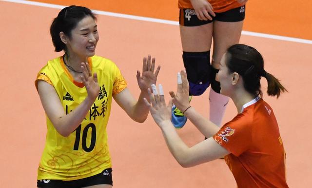 郎平打磨見效！女排23歲新王牌崛起勝奧運(yùn)冠軍，未來更契合朱婷？