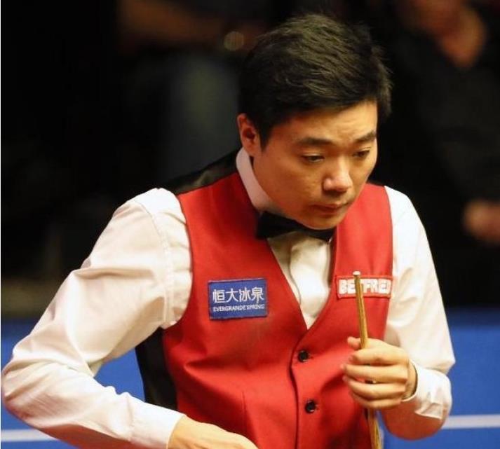 丁俊暉5-0橫掃幸運(yùn)星，一年前曾5-1大勝對(duì)手，德國大師賽晉級(jí)在望