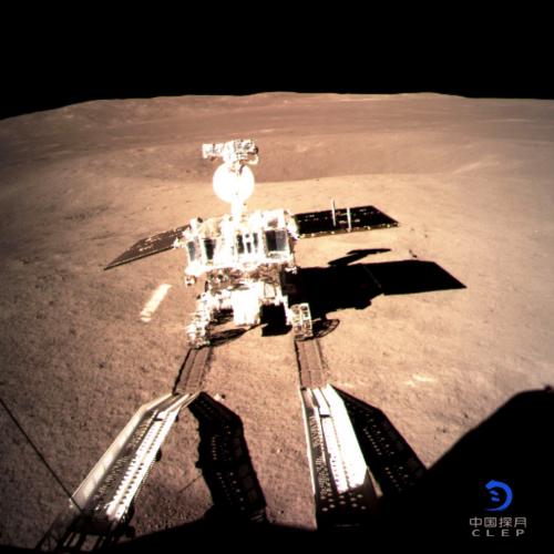 兩器順利分離 玉兔二號在月背留下人類探測器第一道印跡