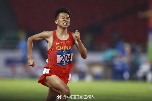 中國田徑又迎一超級(jí)天才 21歲清華男神打破塵封6年的紀(jì)錄