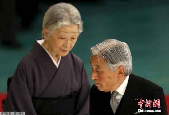 日本開啟10天黃金周假期 機(jī)場和提款機(jī)前排長龍