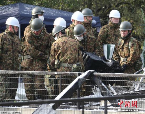 日防相視察自衛(wèi)隊駐地，民眾抗議：我們不需要彈藥庫