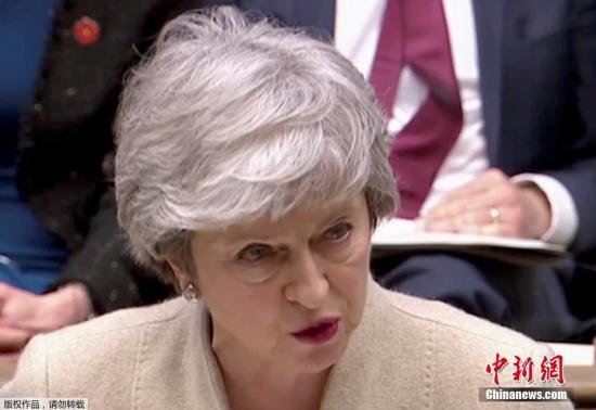 英國護照“提前脫歐”引關(guān)注 英首相將赴歐再協(xié)商
