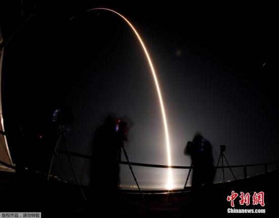 衛(wèi)星、星星分不清？美“星鏈”計(jì)劃被指干擾天文觀測