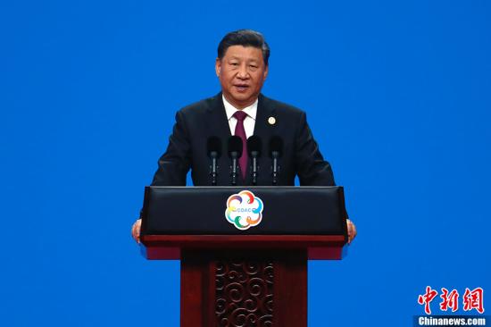 5月15日，中國(guó)國(guó)家主席習(xí)近平在北京國(guó)家會(huì)議中心出席亞洲文明對(duì)話大會(huì)開(kāi)幕式，并發(fā)表題為《深化文明交流互鑒 共建亞洲命運(yùn)共同體》的主旨演講。<a target='_blank' >中新社</a>記者 富田 攝