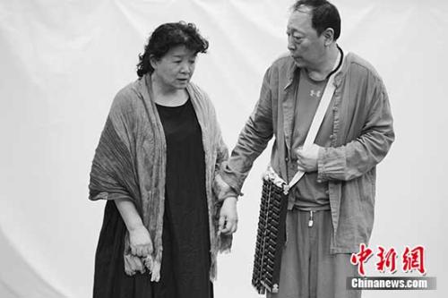 面癱式表演將再現(xiàn)！除了領(lǐng)獎，倪大紅還在忙這件事