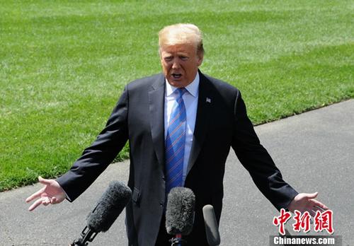 彈劾案被否決 特朗普競選集會上又喊“讓她們滾”