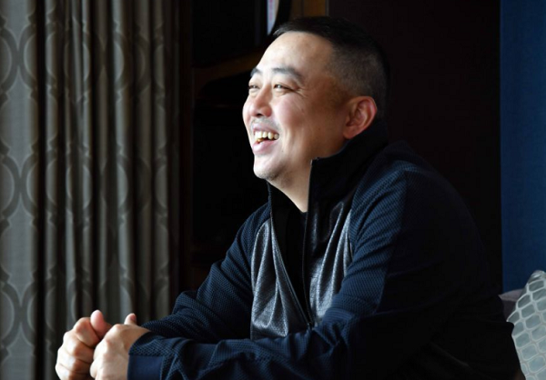 國乒一姐再現(xiàn)混雙新搭檔！劉國梁看熱鬧！場外隊友喊“下蹲發(fā)球”