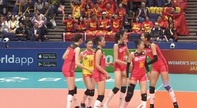 中國女排世界杯完勝俄羅斯隊取得三連勝