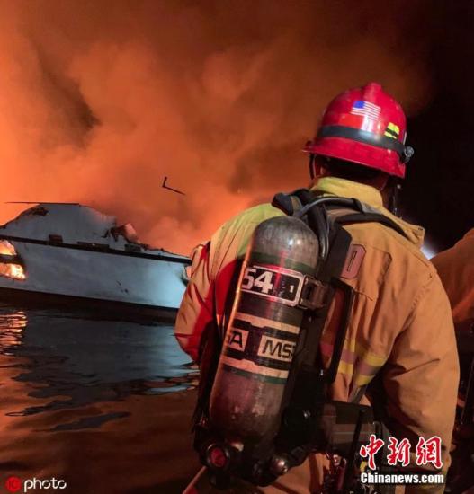 這是個(gè)悲慘的故事：加州大火恐致逾30人遇難 搜救暫停