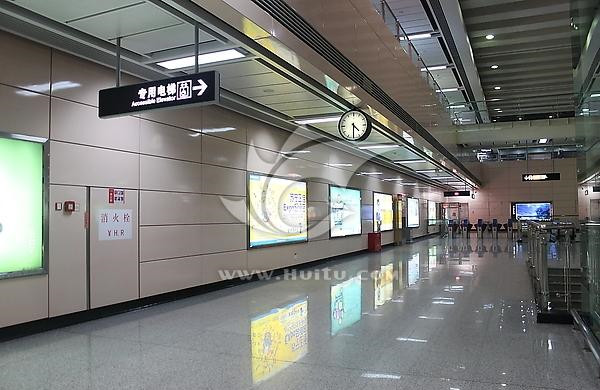 刷臉支付智能導航 你想要的便捷這條地鐵都有
