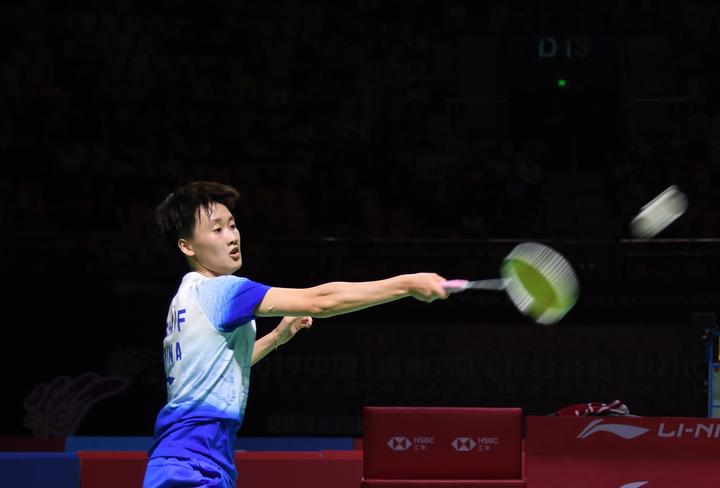 中羽賽陳雨菲逆境中崛起 2-1勝世界第一奪2連冠