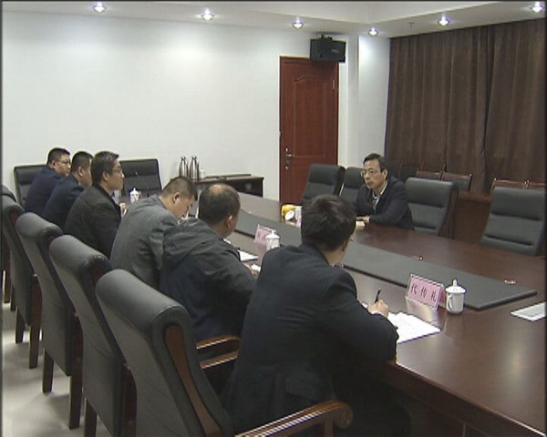 榮紅智以普通黨員身份參加所在黨支部“不忘初心、牢記使命”專題組織生活會