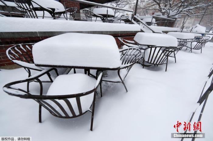 航班取消、事故頻發(fā)……暴風(fēng)雪持續(xù)襲擊美國(guó)各地