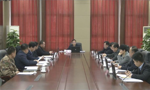 區(qū)委常委會議召開   榮紅智主持會議并講話