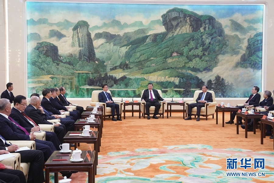 習(xí)近平同黨外人士共迎新春