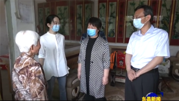 劉升勤來我區(qū)走訪慰問建檔立卡殘疾適齡學習兒童