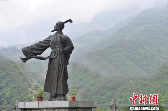 多地云上過(guò)端午！傳統(tǒng)節(jié)日如何扎根現(xiàn)代社會(huì)？