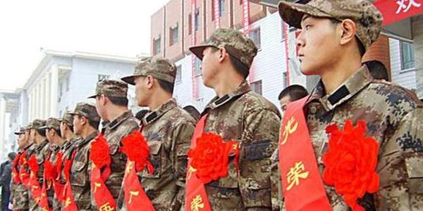 湖南出臺(tái)37條優(yōu)待措施激勵(lì)大學(xué)生參軍入伍