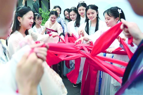 不妨讓婚戀規(guī)劃成為一門必修課