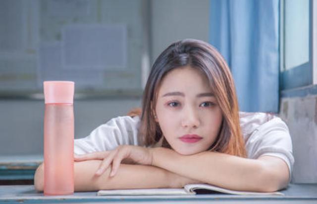 一本、二本、三本的畢業(yè)證和學(xué)位證有差別嗎？上面的印章是關(guān)鍵