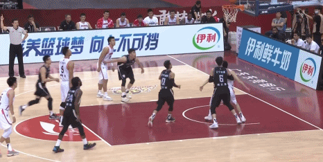 33歲易建聯(lián)的一次撕裂，中國男籃一個時代的告別