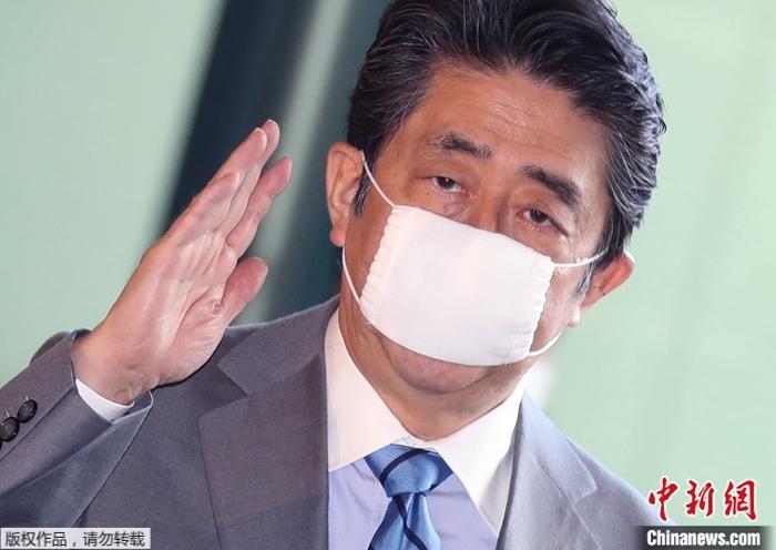 防護效果不好？安倍出席活動時不再戴“安倍口罩”