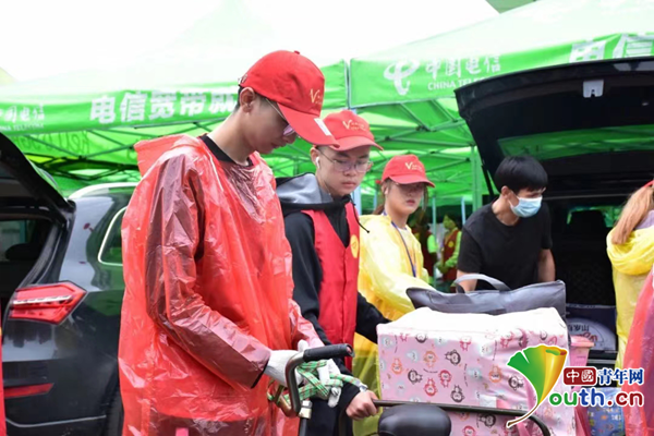 新生迎新生！高校開展“體驗(yàn)式”開學(xué)第一課