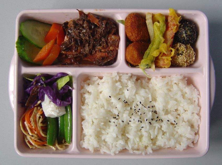營養(yǎng)改善計劃實施10年 4000萬農(nóng)村娃吃上了營養(yǎng)餐