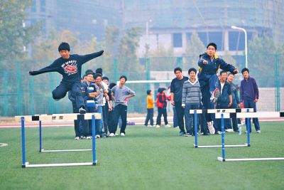 體育走進(jìn)中高考 教育配套要先行