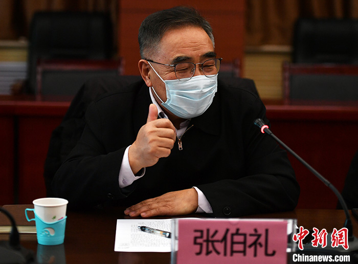張伯禮發(fā)言。<a target='_blank' >中新社</a>記者 翟羽佳 攝