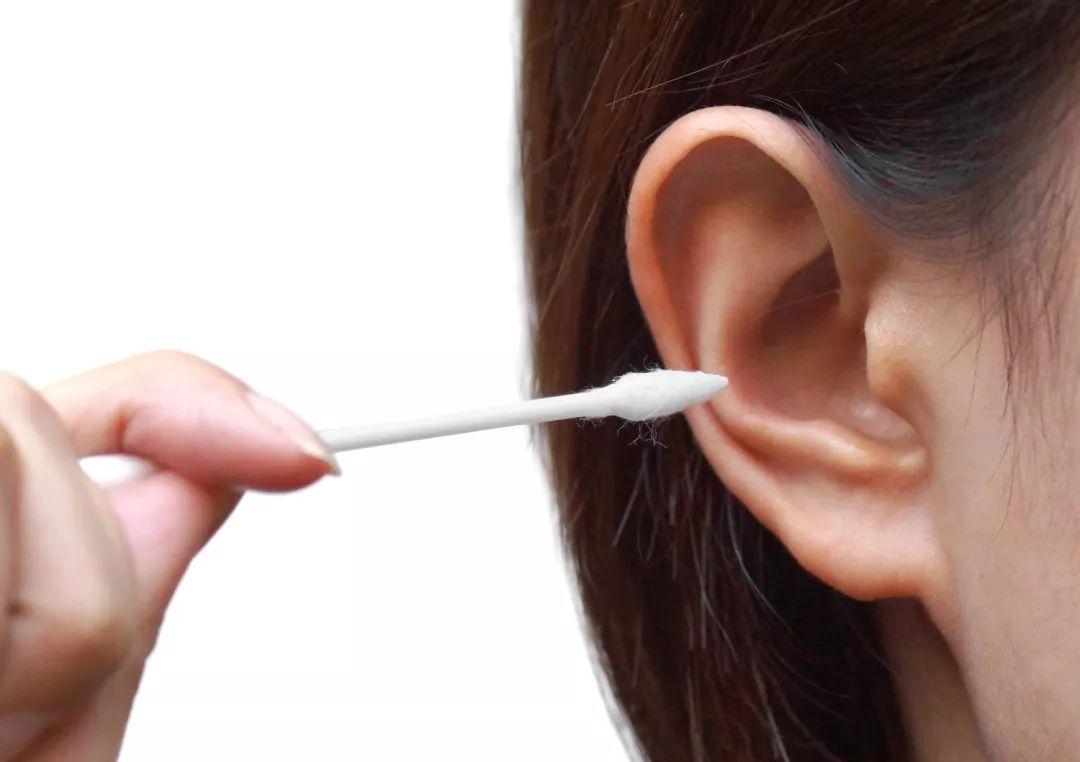 看耳屎能識(shí)別健康狀態(tài)！正常的耳屎長(zhǎng)這樣……