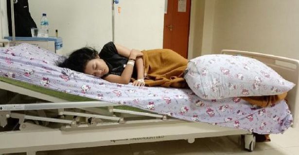 17歲女孩身患奇癥 被稱為真人版“睡美人”