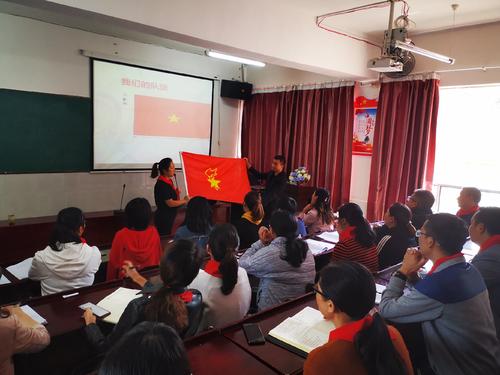 山東少先隊學黨史聚焦代際傳承 優(yōu)秀輔導員為少先隊員引路