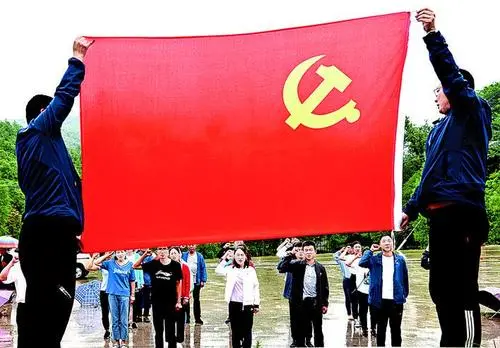 傳承紅色基因 堅(jiān)定理想信念